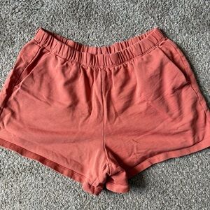 Patagonia sz M coral sweatshorts